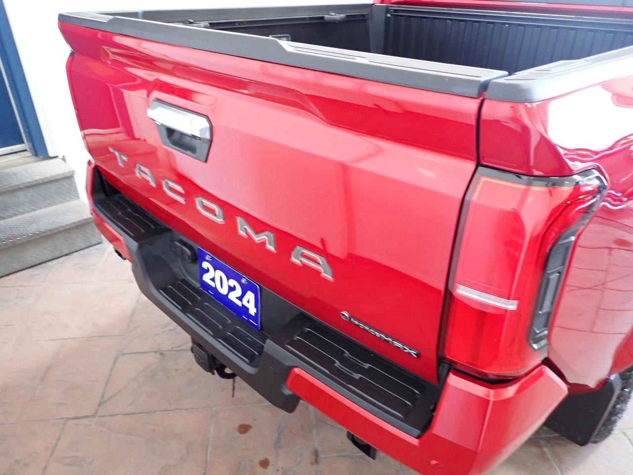 2024 Toyota Tacoma Hybrid CREW CAB 4WD LEATHER NAVI SUNROOF Listowel ON