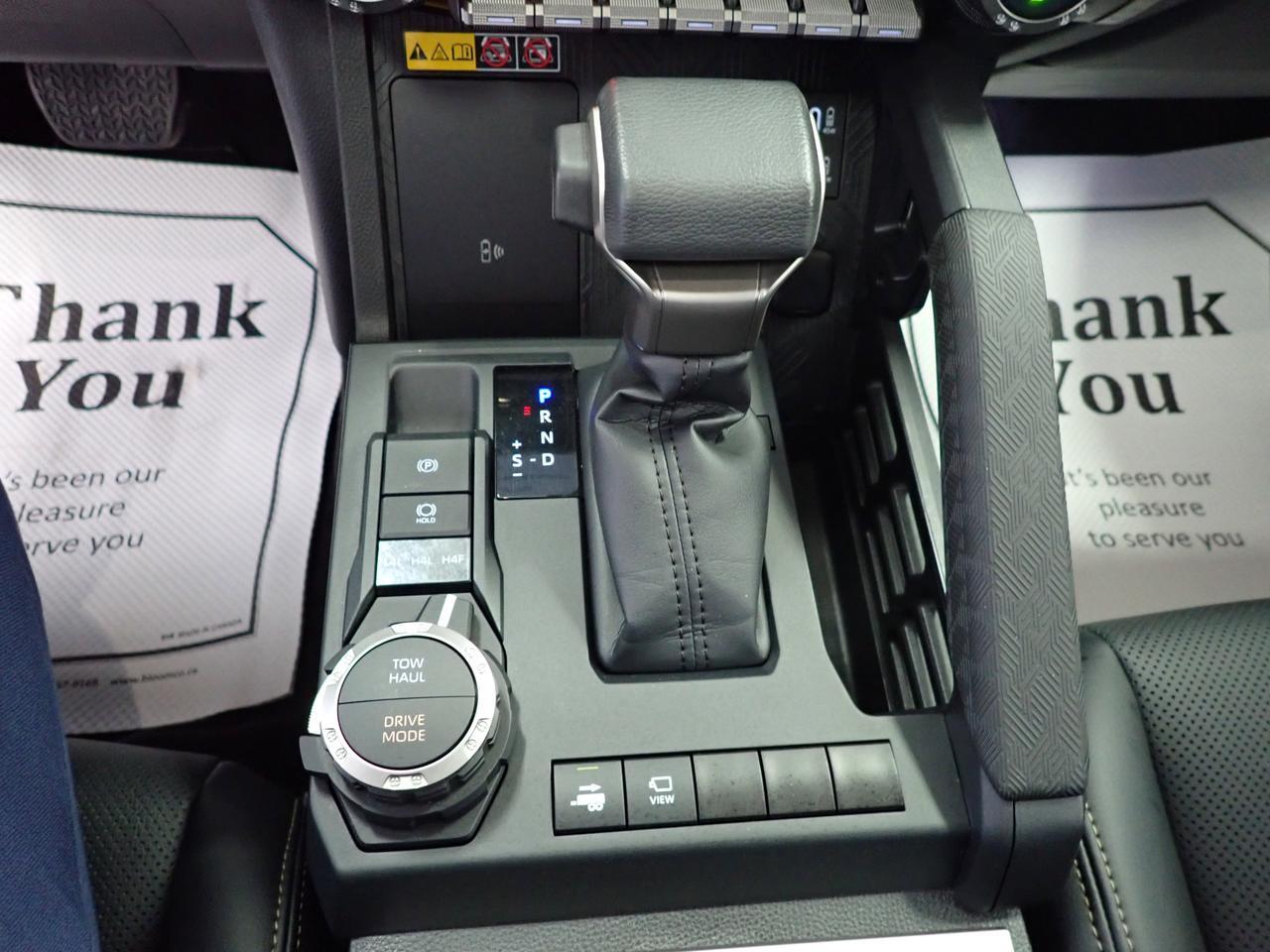 2024 Toyota Tacoma Hybrid CREW CAB 4WD LEATHER NAVI SUNROOF Listowel ON