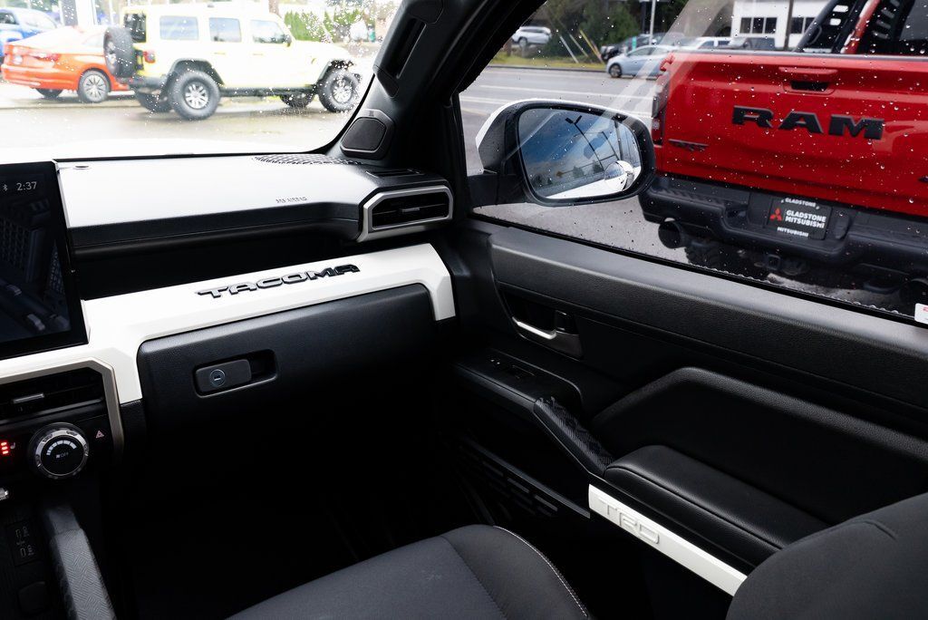 2024 Toyota Tacoma Hybrid TRD Off Road Milwaukie OR