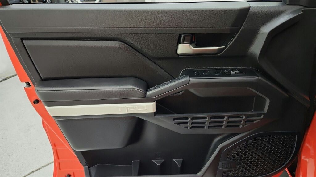 2024 Toyota Tacoma Hybrid TRD Sport Laurel MD