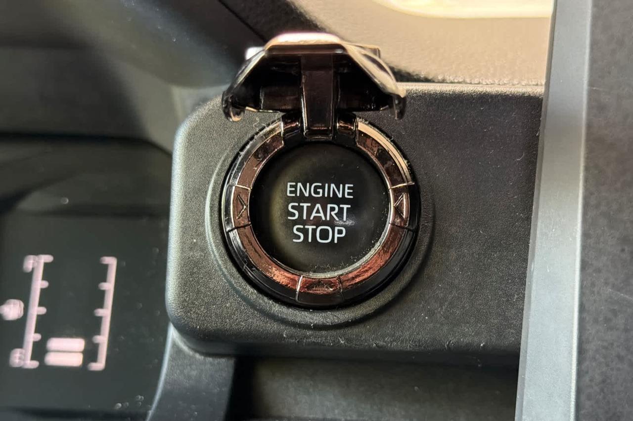 2024 Toyota Tacoma SR5 Roseville CA