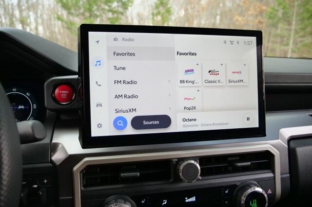 2024 Toyota Tacoma TRD Off Road 4X4 / Premium Package / Leather Seats! High Point NC