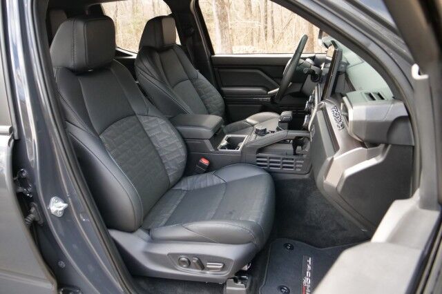 2024 Toyota Tacoma TRD Off Road 4X4 / Premium Package / Leather Seats! High Point NC