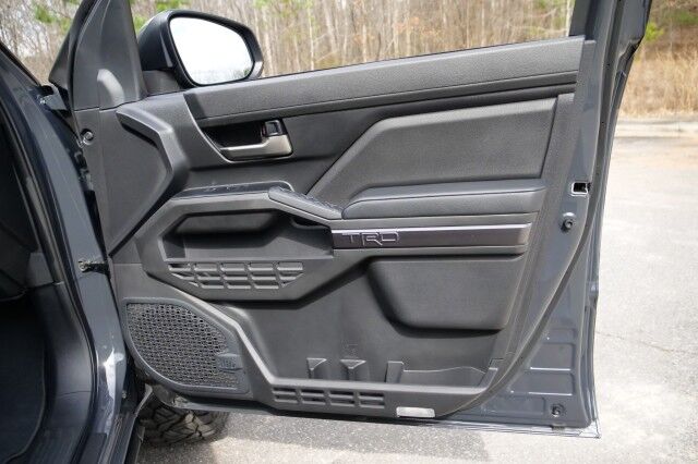 2024 Toyota Tacoma TRD Off Road 4X4 / Premium Package / Leather Seats! High Point NC