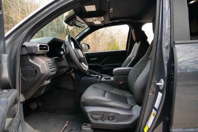 2024 Toyota Tacoma TRD Off Road 4X4 / Premium Package / Leather Seats! High Point NC