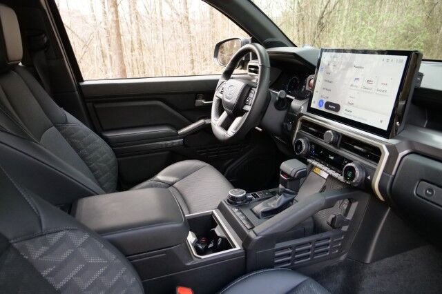 2024 Toyota Tacoma TRD Off Road 4X4 / Premium Package / Leather Seats! High Point NC