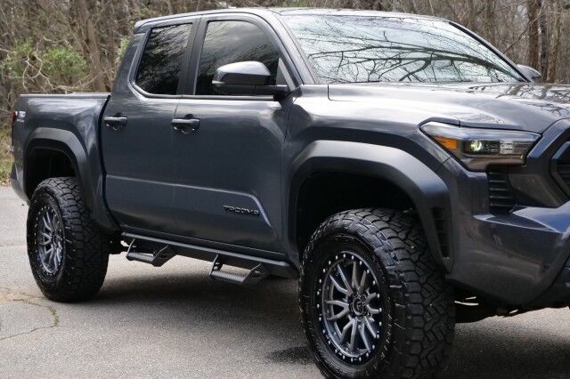 2024 Toyota Tacoma TRD Off Road 4X4 / Premium Package / Leather Seats! High Point NC