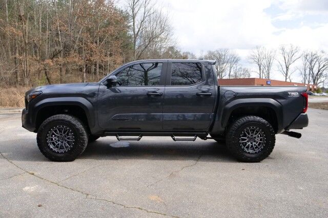 2024 Toyota Tacoma TRD Off Road 4X4 / Premium Package / Leather Seats! High Point NC