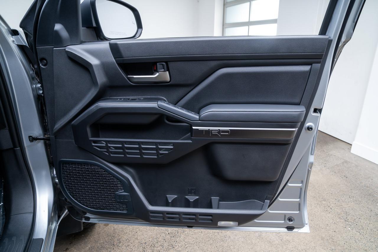 2024 Toyota Tacoma TRD Off-Road Premium Package / 1 Owner Portland OR