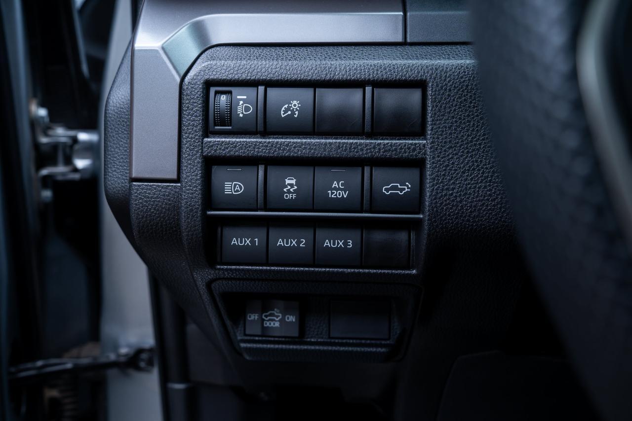 2024 Toyota Tacoma TRD Off-Road Premium Package / 1 Owner Portland OR