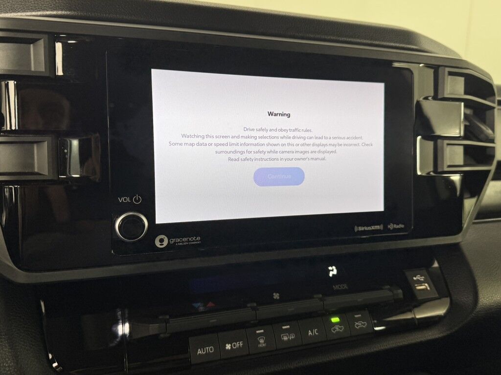 2024 Toyota Tundra 4WD CrewMax V6 5.5&apos; Bed Maumee OH