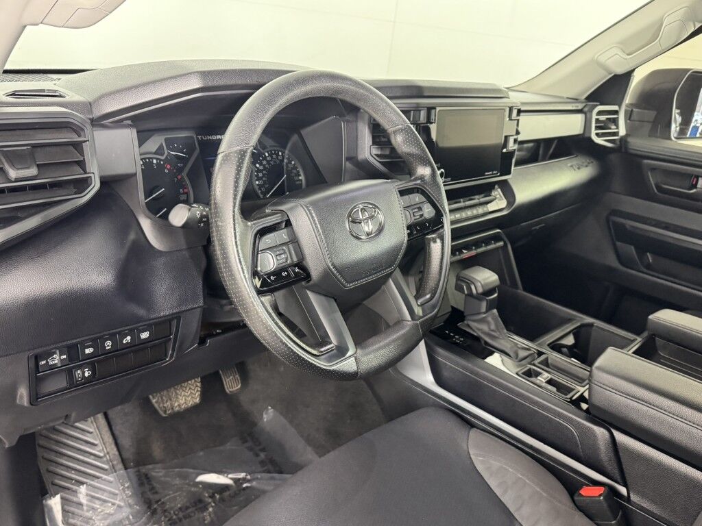2024 Toyota Tundra 4WD CrewMax V6 5.5&apos; Bed Maumee OH