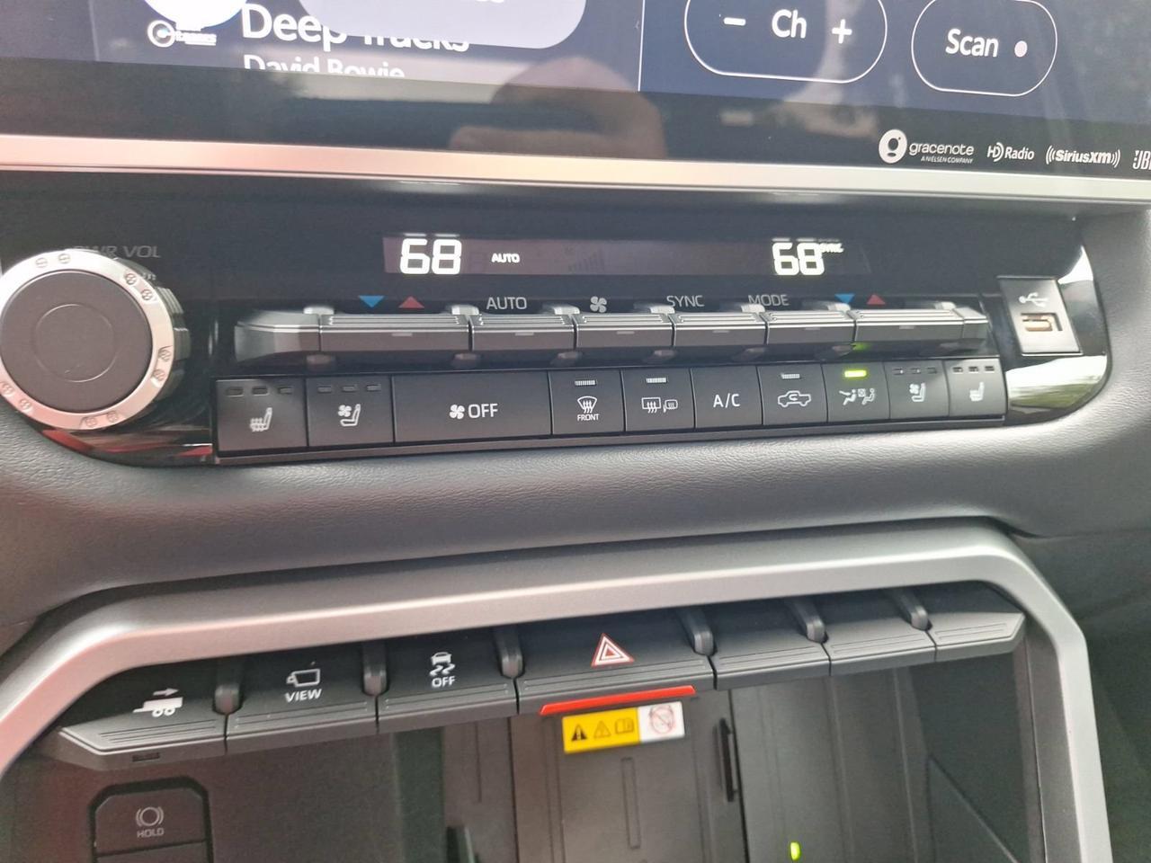 2024 Toyota Tundra 4WD Platinum Hybrid Hurst TX