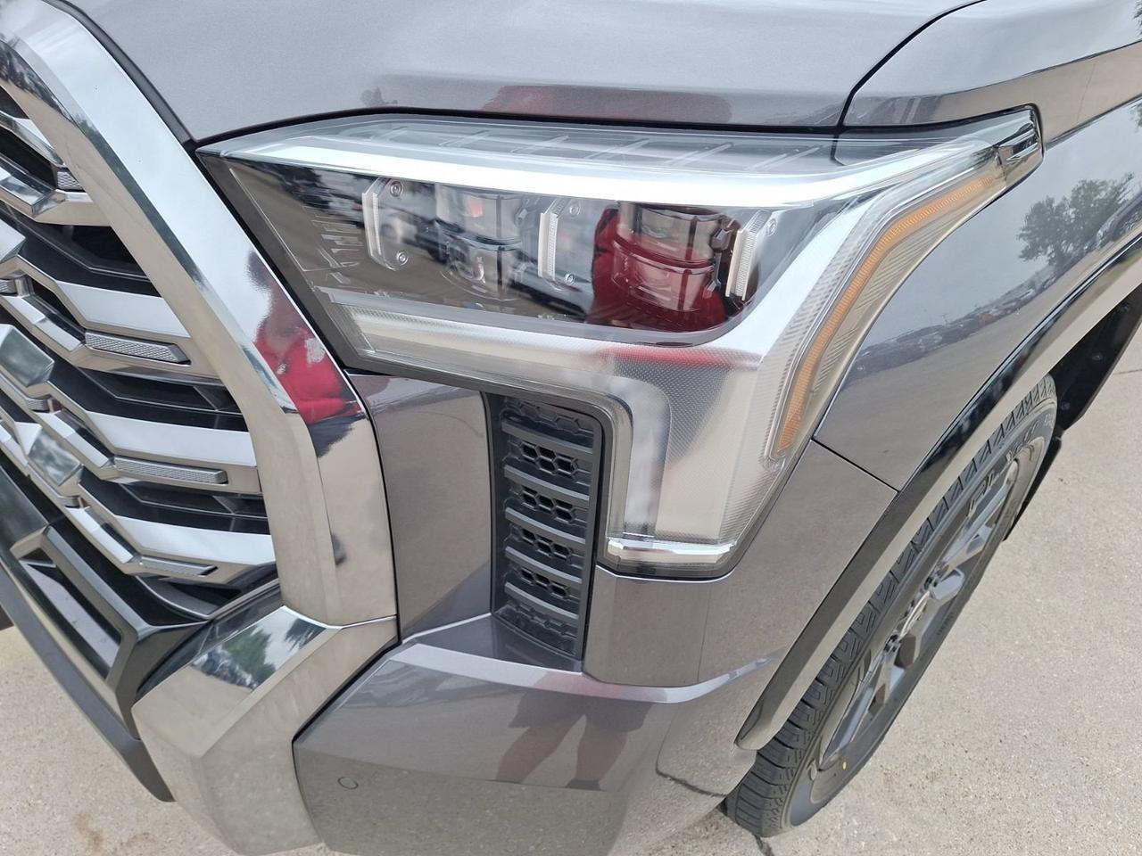 2024 Toyota Tundra 4WD Platinum Hybrid Hurst TX