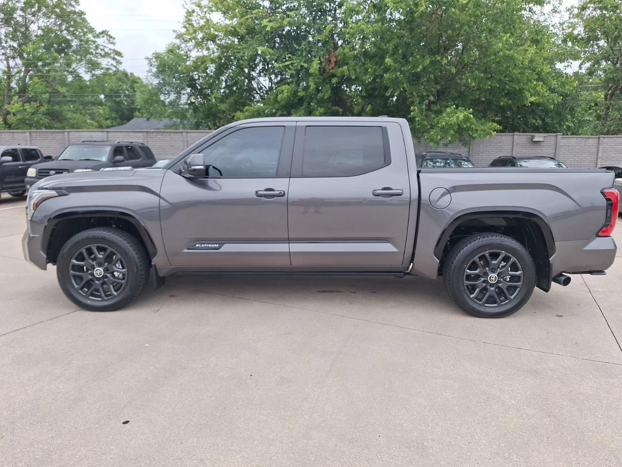 2024 Toyota Tundra 4WD Platinum Hybrid Hurst TX