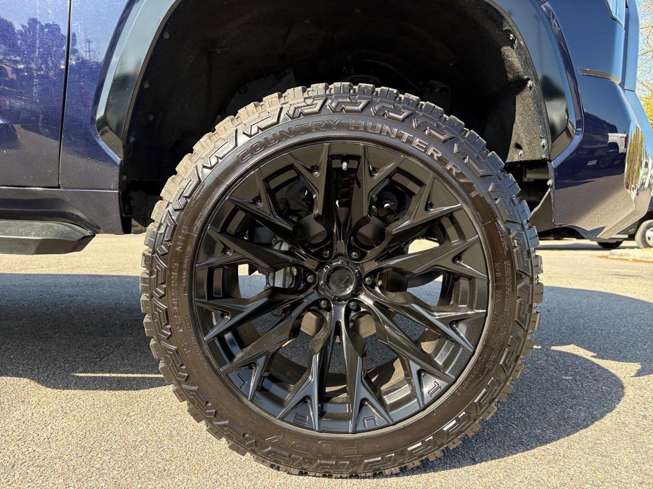 2024 Toyota Tundra 4WD Platinum, TUBULAR SIDE STEPS, LIFTED, TOW PACKAGE, REMOTE TAILGATE, PANORAMIC MOONROOF, 360 BACKUP CAMERA VIEW, REAR BED VIEW, HEATED & COOLING FRONT & REAR SEATS, APPLE CARPLAY/ANDROID AUTO, AUTO START/STOP, THIS TRUCK HAS IT ALL & READY FOR YOU Virginia Beach VA