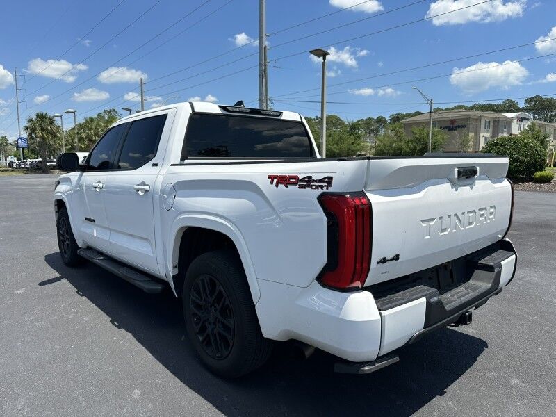 2024 Toyota Tundra 4WD SR5
