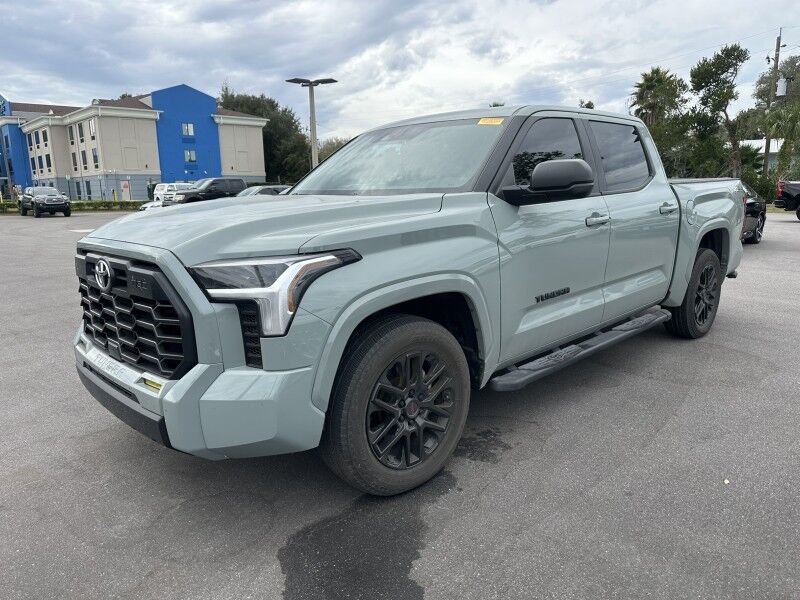 2024 Toyota Tundra 4WD SR5