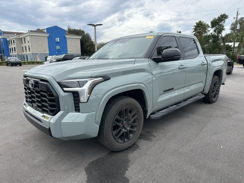 2024 Toyota Tundra 4WD SR5