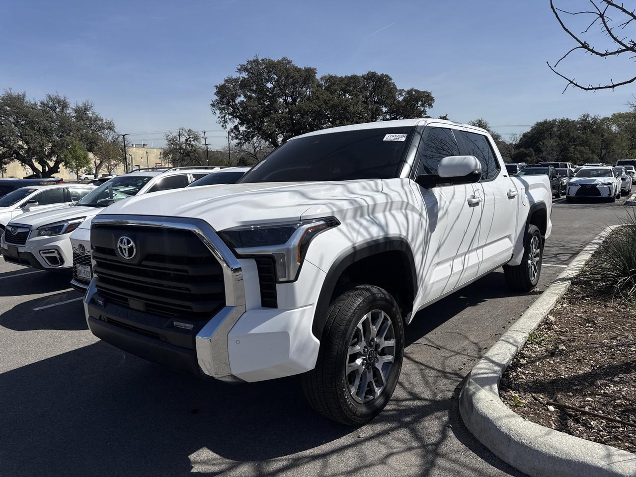 2024 Toyota Tundra 4WD SR5