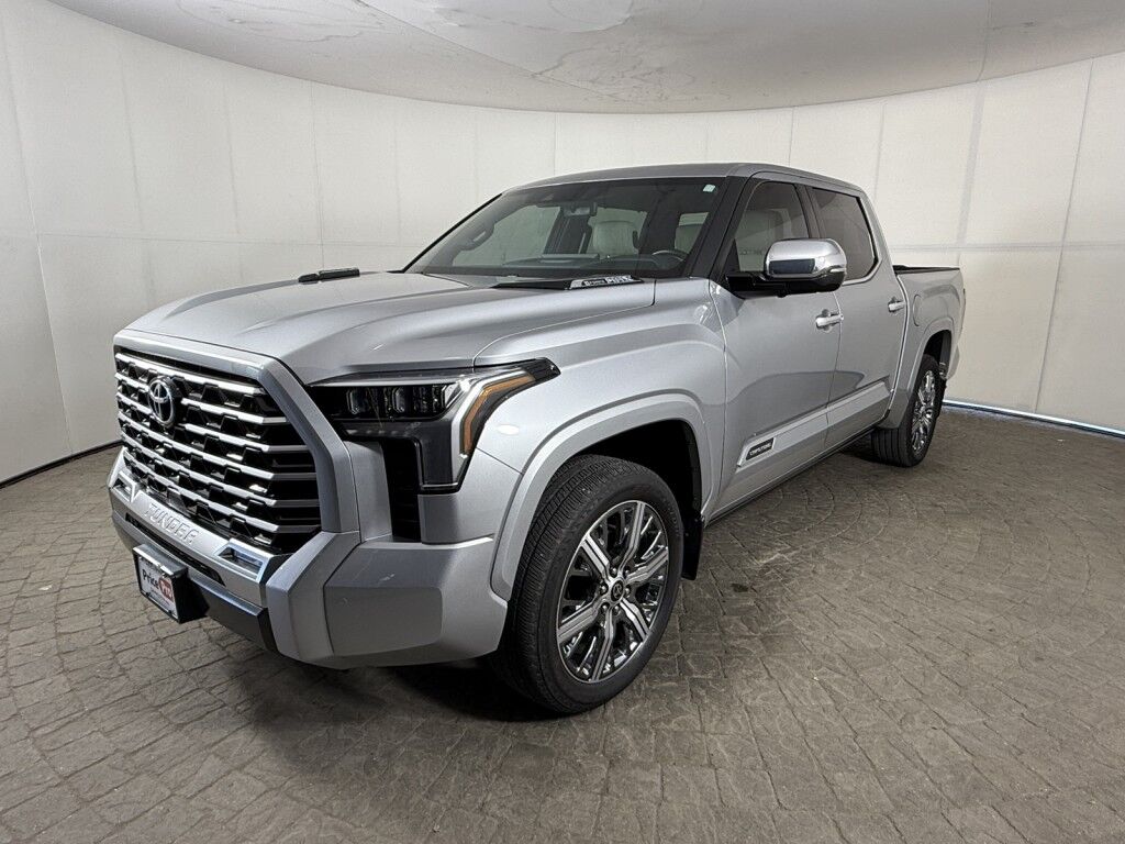 2024 Toyota Tundra Capstone Hybrid CrewMax 4x4 Maumee OH
