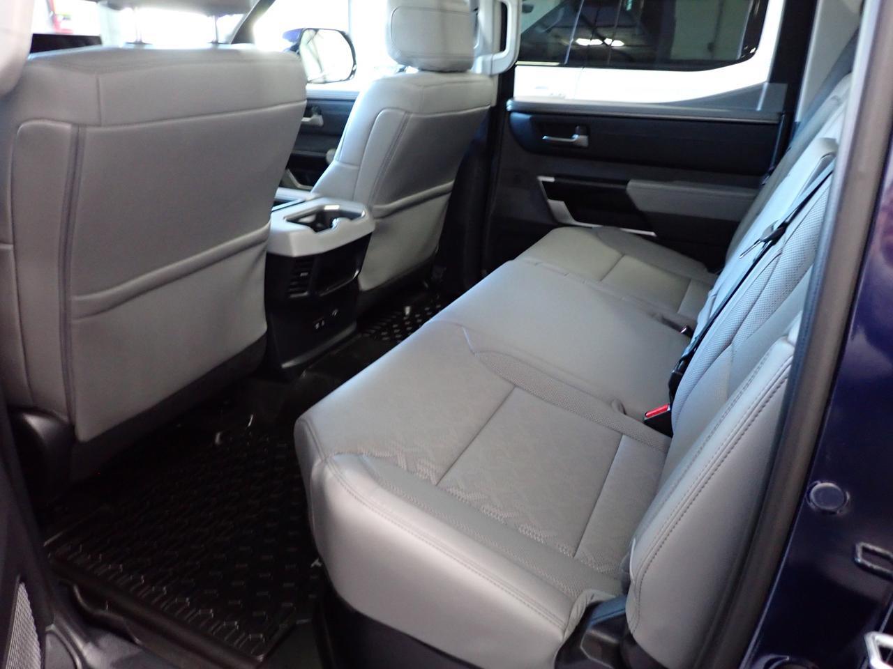 2024 Toyota Tundra Limited 4WD CREWMAX LEATHER NAVI SUNROOF Listowel ON