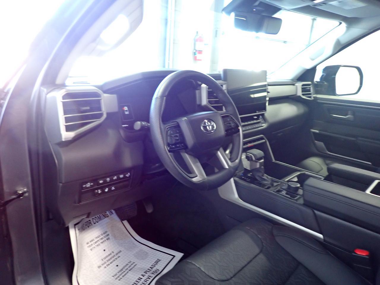 2024 Toyota Tundra Limited 4X4 DOUBLE CAB LEATHER SUNROOF Listowel ON