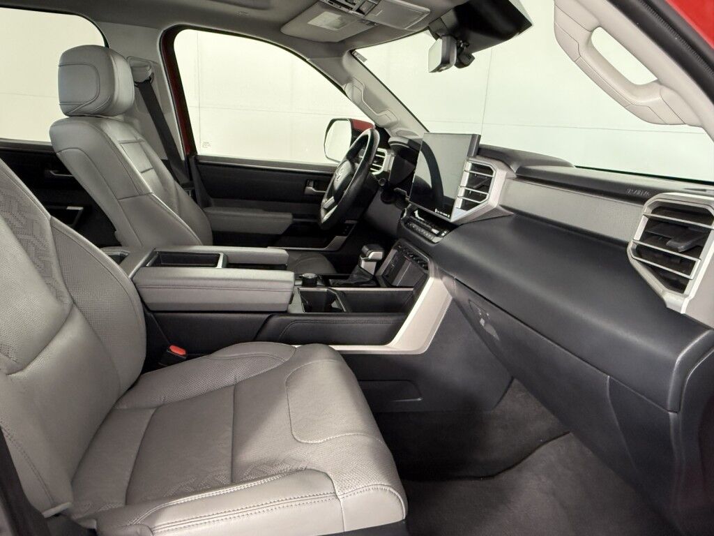 2024 Toyota Tundra Limited Hybrid CrewMax 4x4 w/Panoramic Roof Maumee OH