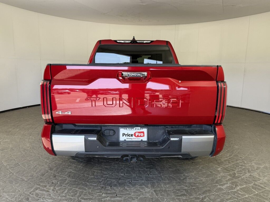 2024 Toyota Tundra Limited Hybrid CrewMax 4x4 w/Panoramic Roof Maumee OH