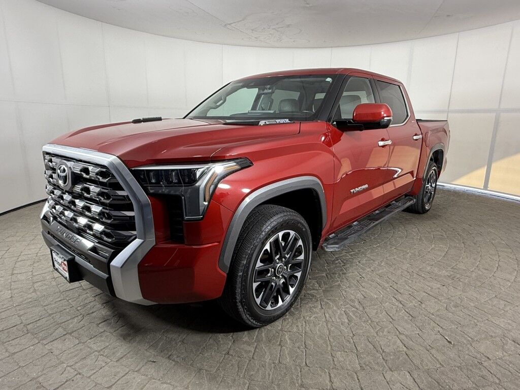2024 Toyota Tundra Limited Hybrid CrewMax 4x4 w/Panoramic Roof Maumee OH