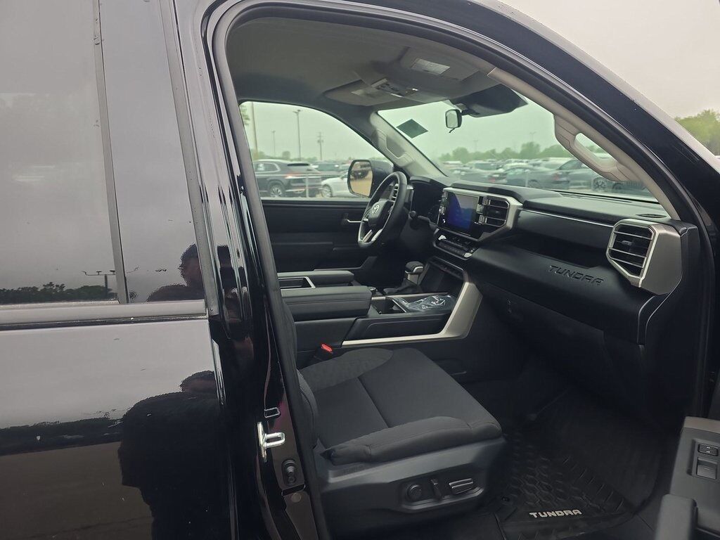 2024 Toyota Tundra SR5 Akron
