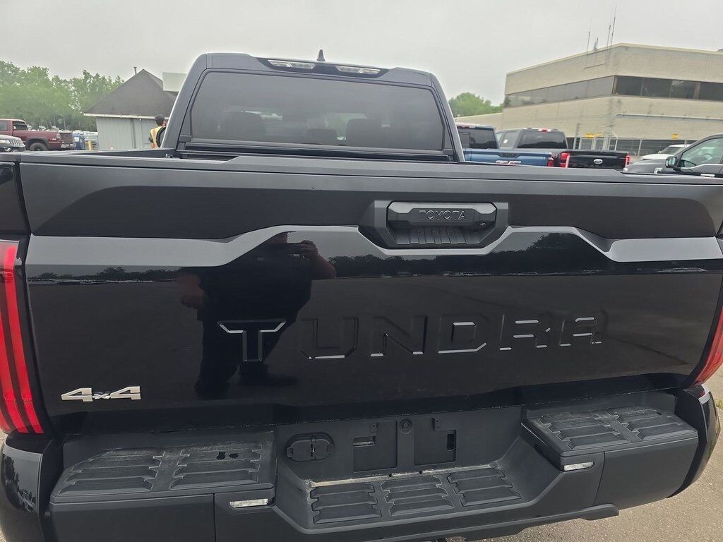 2024 Toyota Tundra SR5 Akron