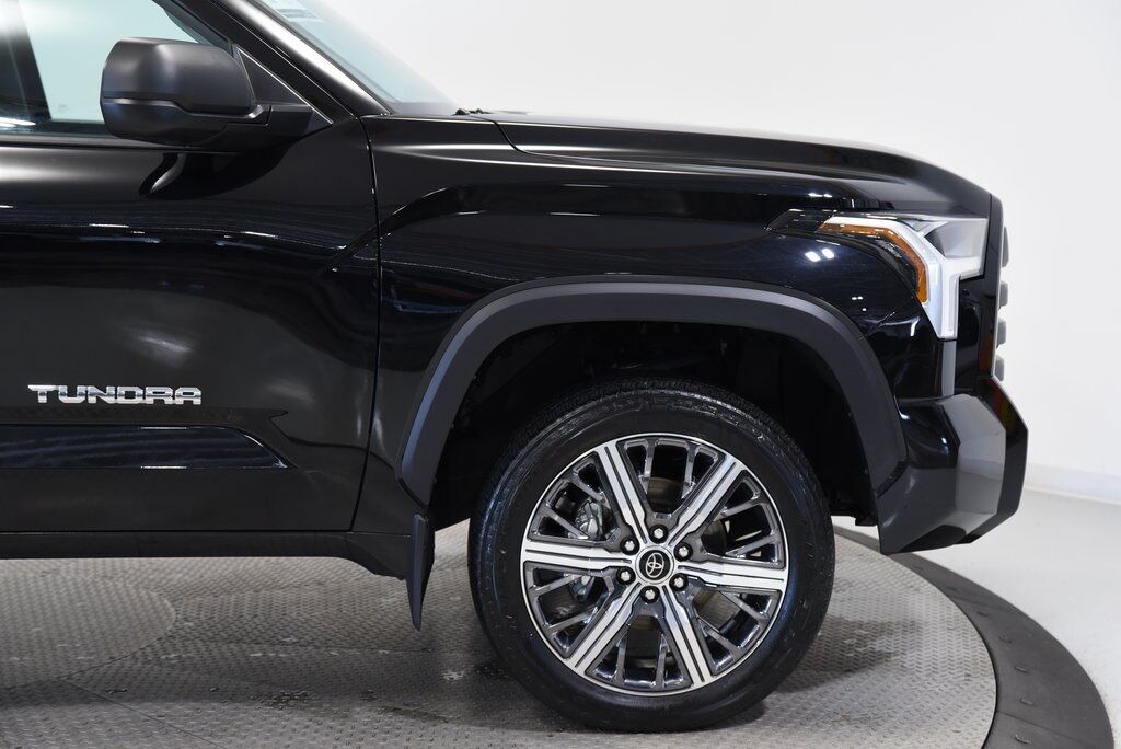 2024 Toyota Tundra SR5 Akron