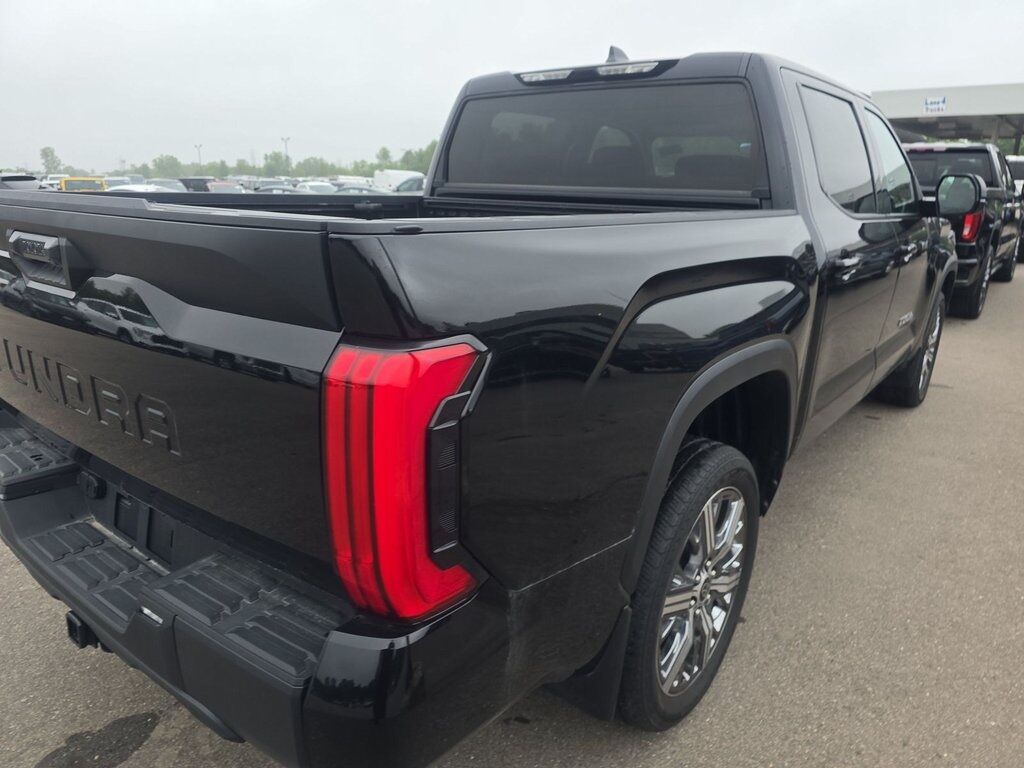 2024 Toyota Tundra SR5 Akron
