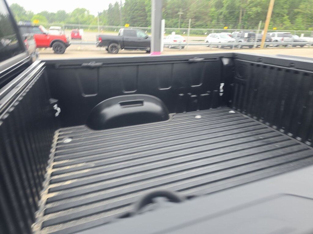 2024 Toyota Tundra SR5 Akron