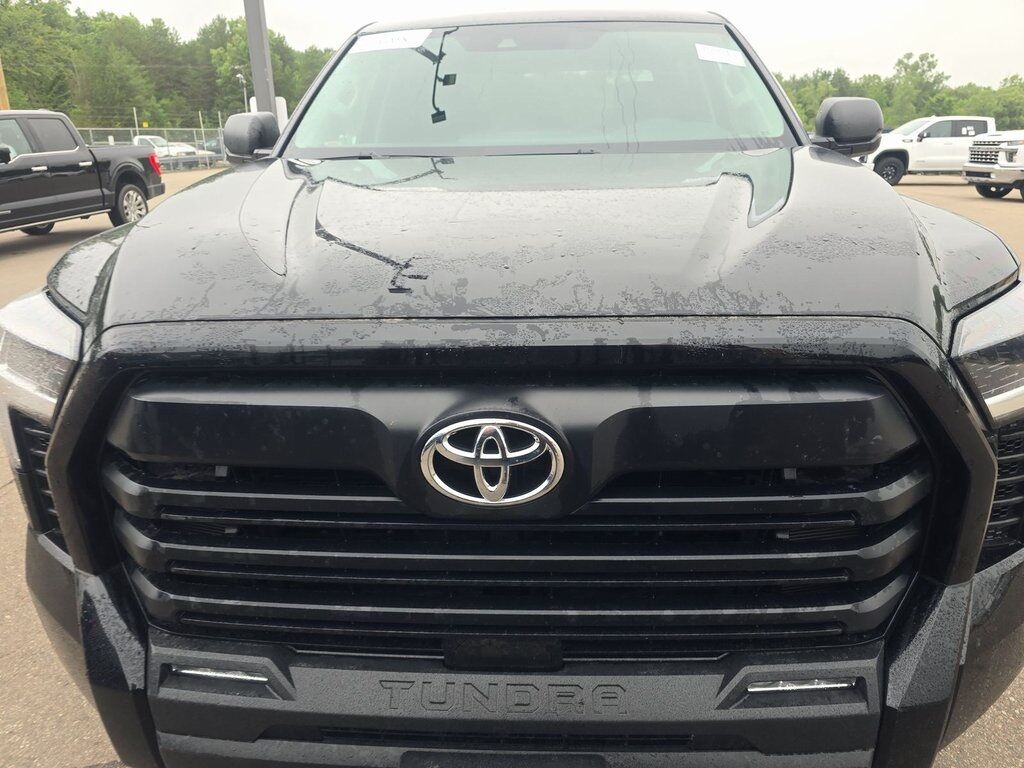 2024 Toyota Tundra SR5 Akron