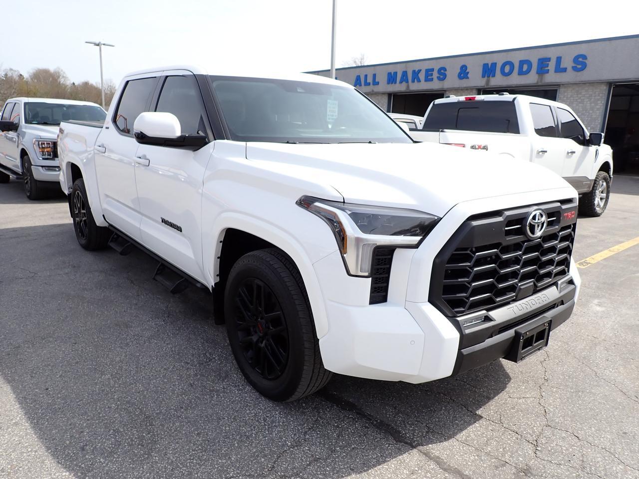 2024 Toyota Tundra SR5 CREWMAX 4WD