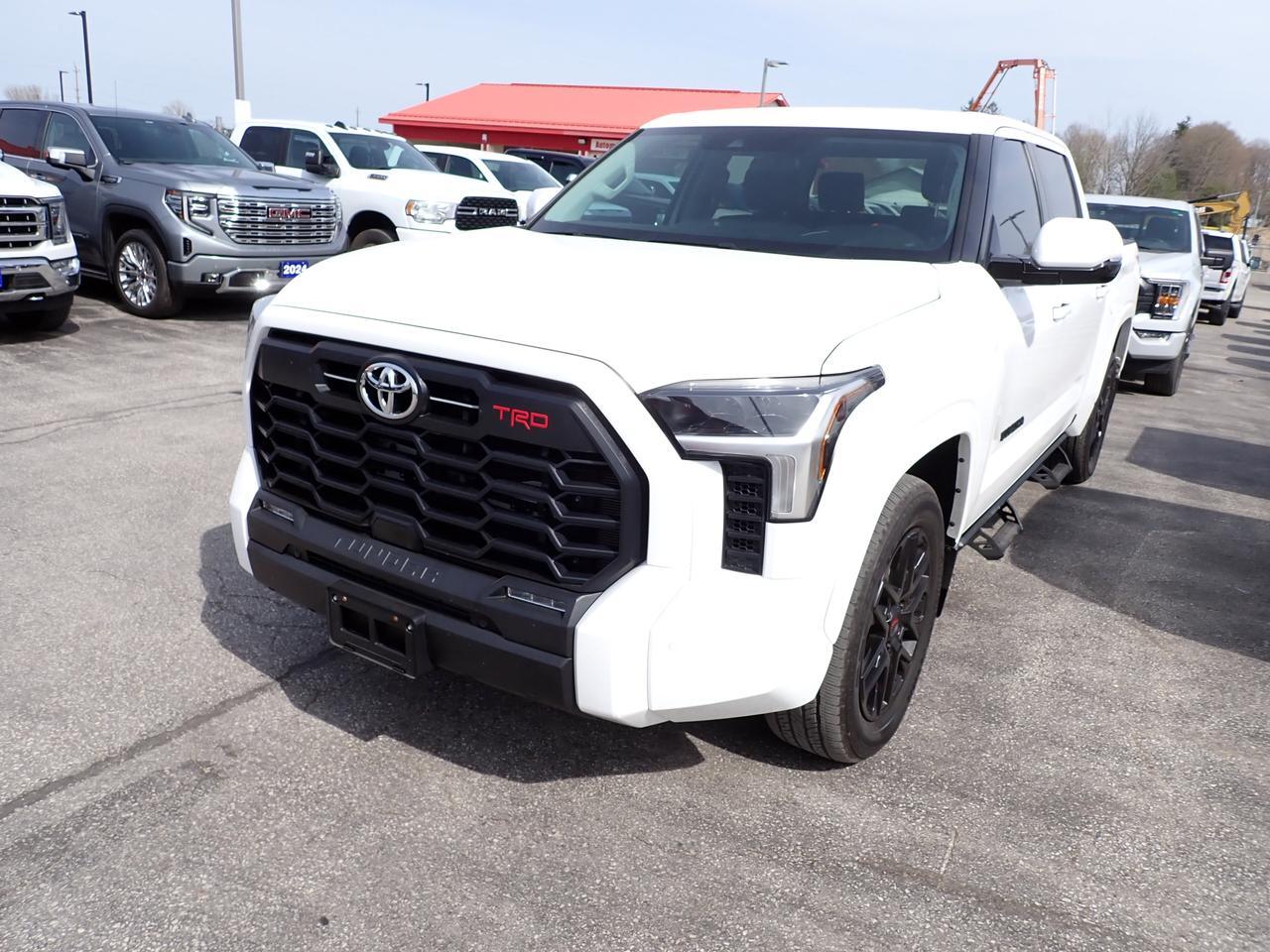 2024 Toyota Tundra SR5 CREWMAX 4WD Listowel ON