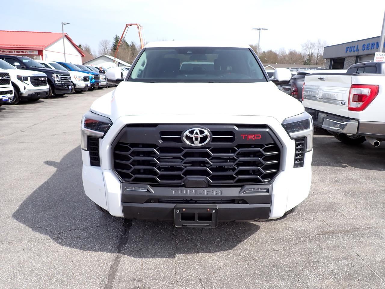 2024 Toyota Tundra SR5 CREWMAX 4WD Listowel ON