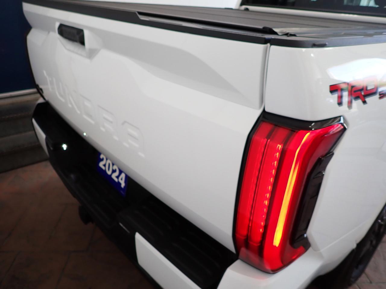2024 Toyota Tundra SR5 CREWMAX 4WD TRD SPORT PKG Listowel ON