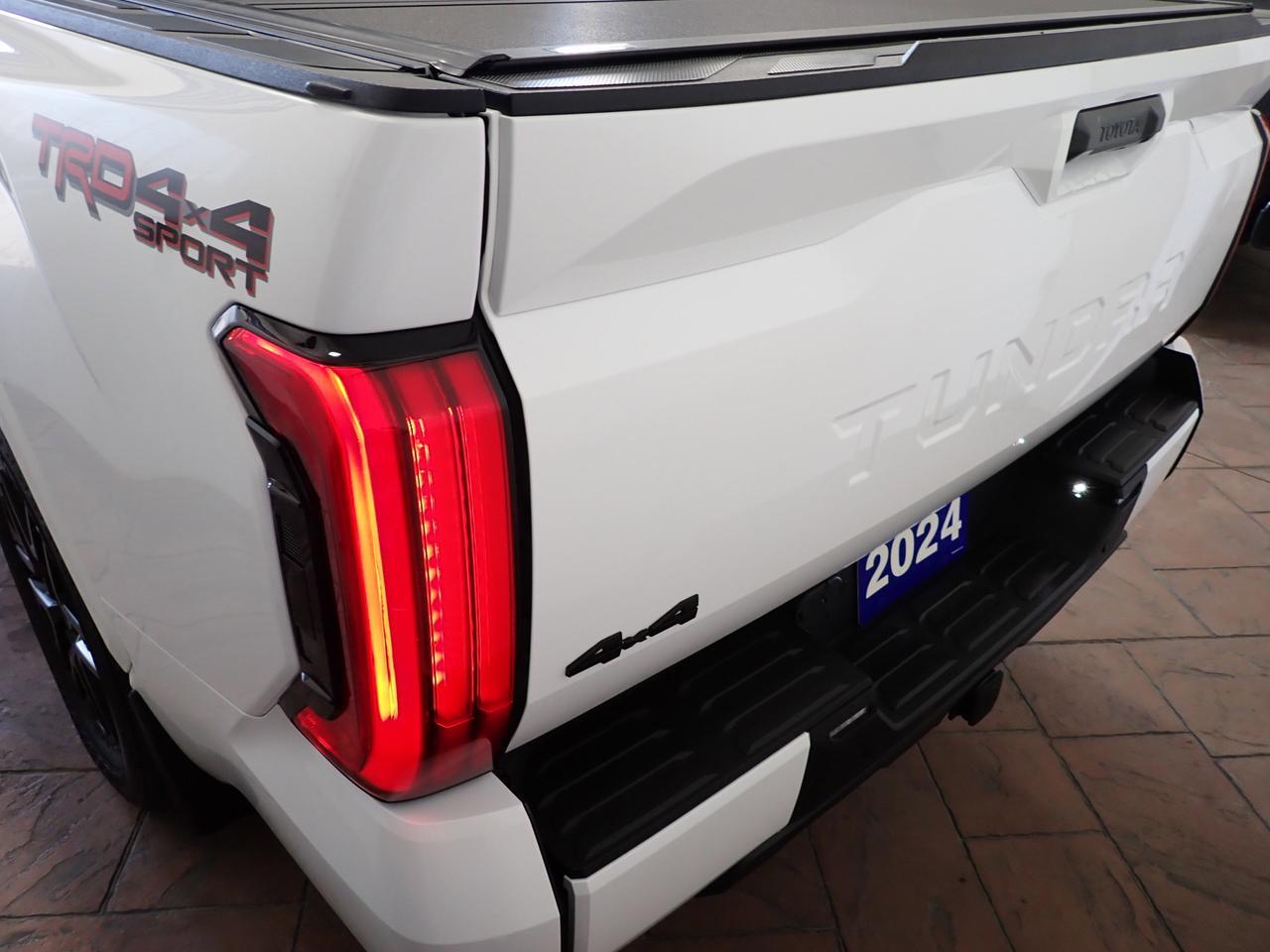 2024 Toyota Tundra SR5 CREWMAX 4WD TRD SPORT PKG Listowel ON