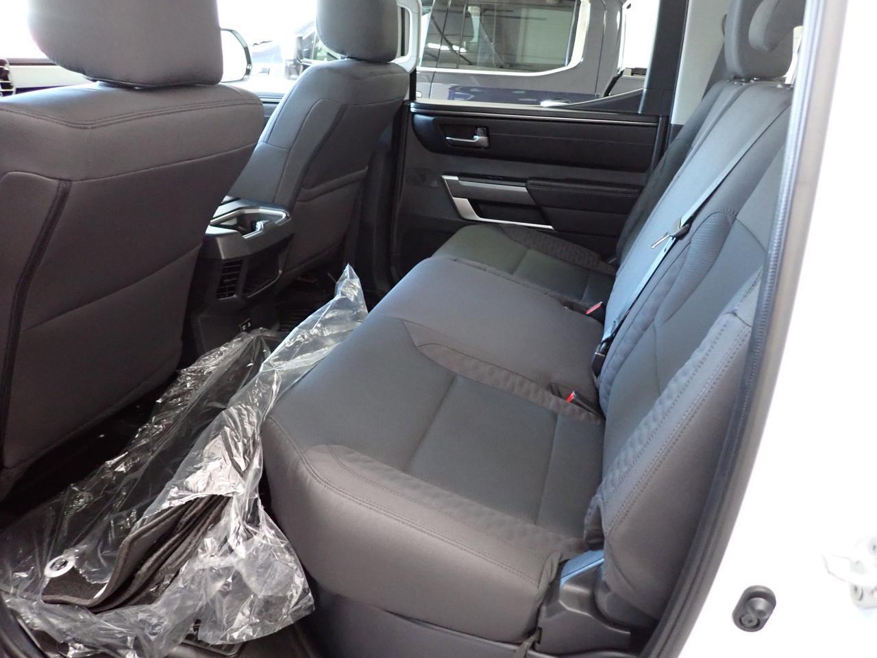 2024 Toyota Tundra SR5 CREWMAX 4WD TRD SPORT PKG Listowel ON