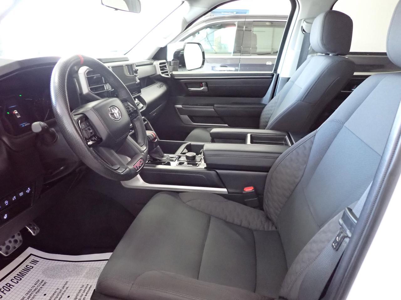 2024 Toyota Tundra SR5 CREWMAX 4WD TRD SPORT PKG Listowel ON