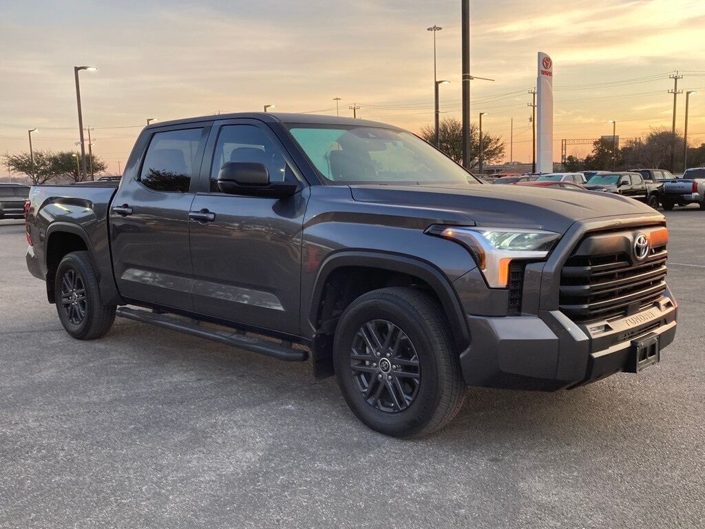 2024 Toyota Tundra SR5