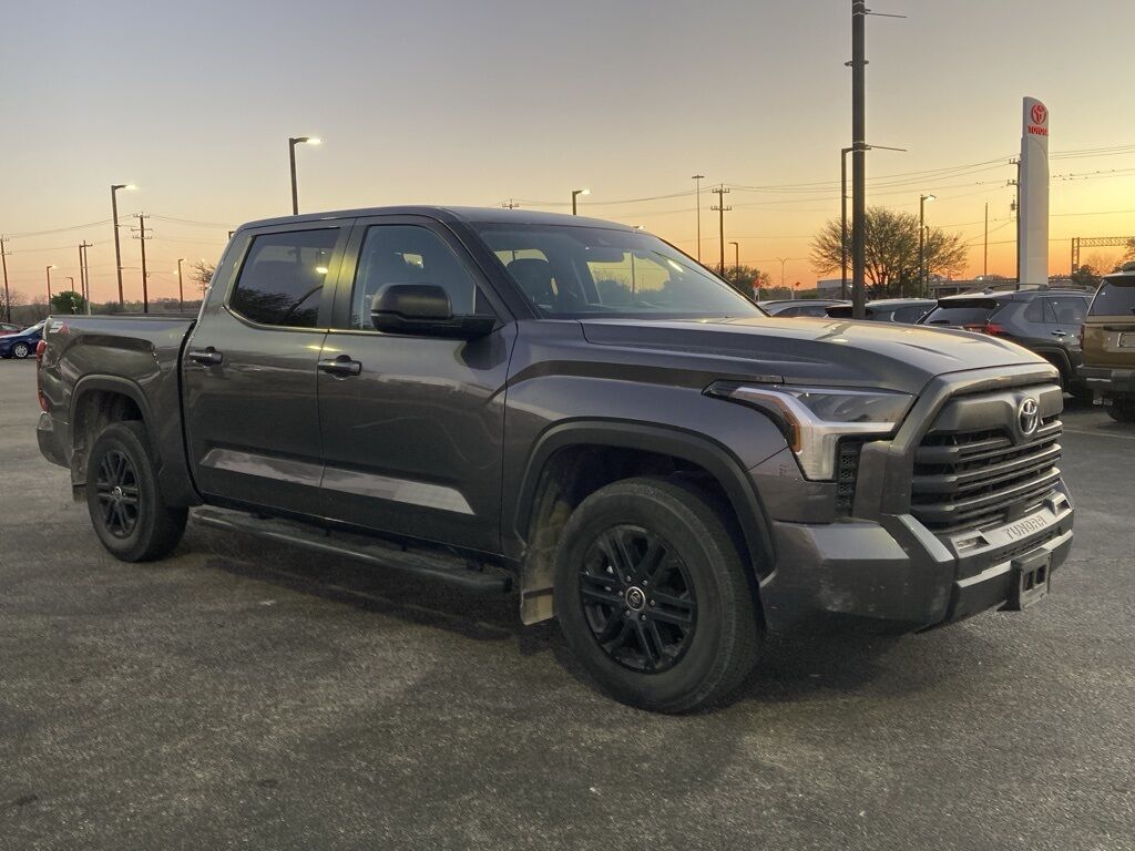 2024 Toyota Tundra SR5