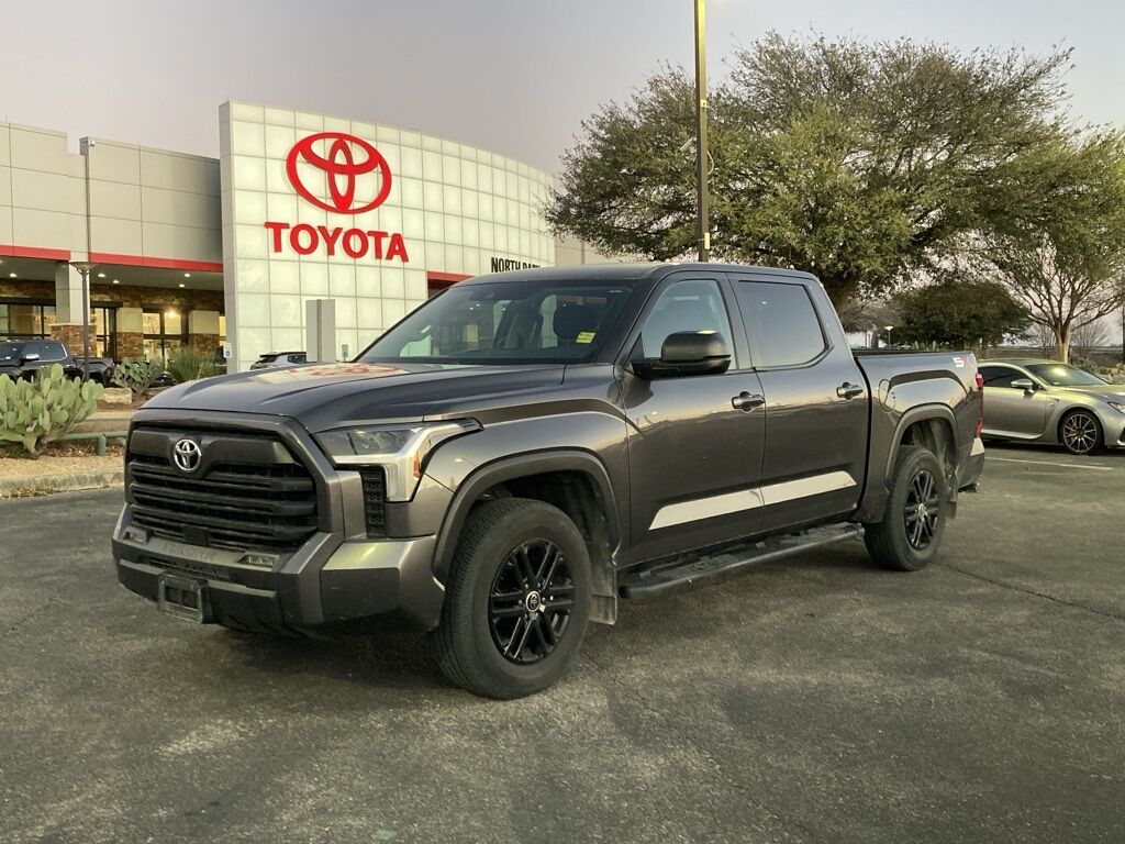 2024 Toyota Tundra SR5