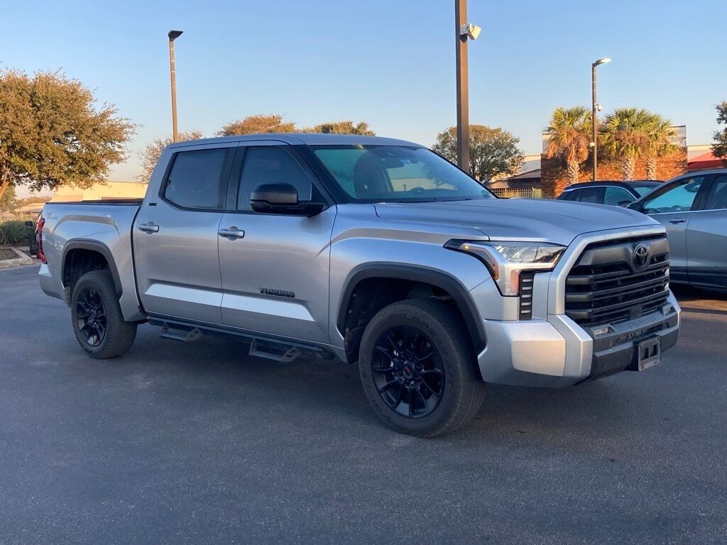2024 Toyota Tundra SR5