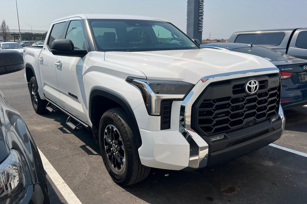 2024 Toyota Tundra SR5 Ontario OR