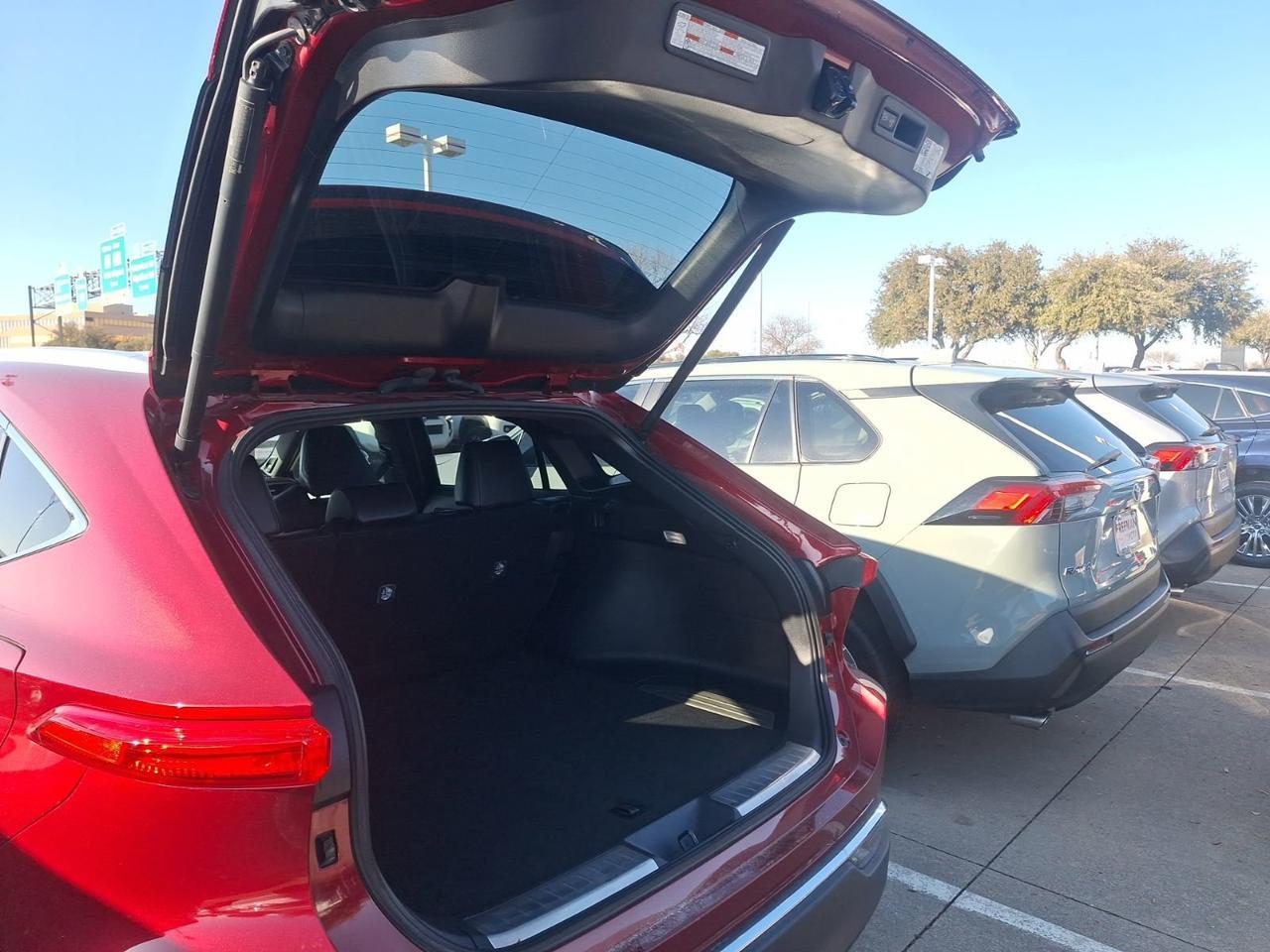 2024 Toyota Venza LE Hurst TX