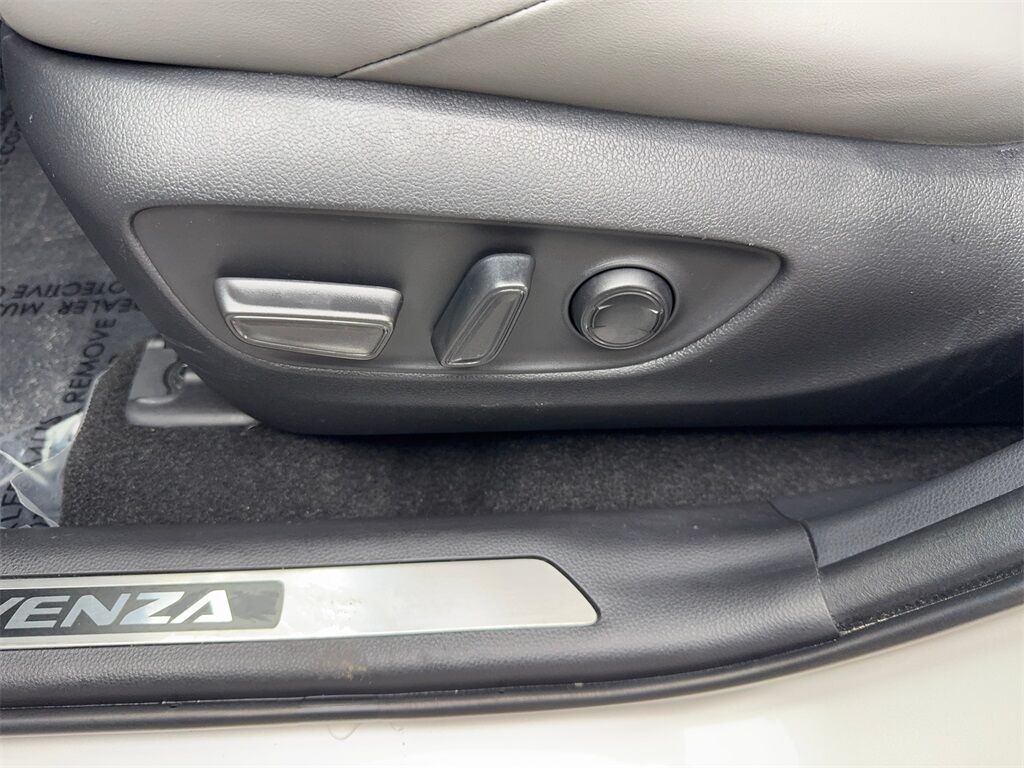 2024 Toyota Venza LE Irving TX